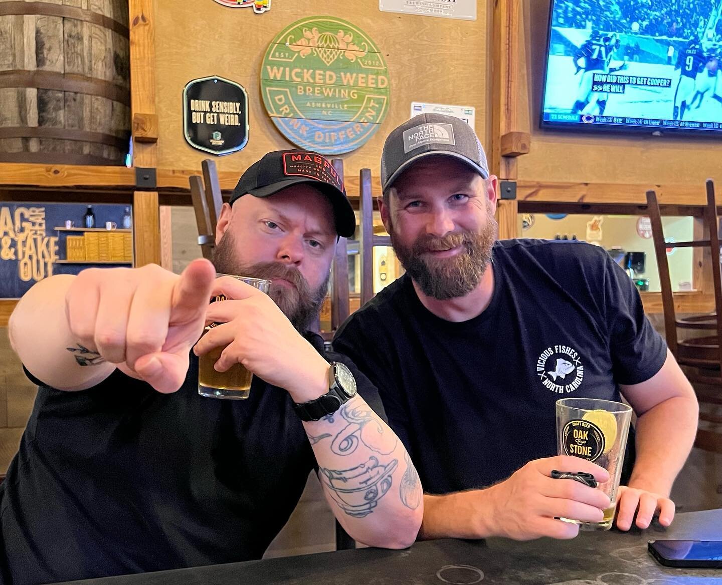Homie is in town with his family for a thing and we got to break a way for a beer and some shop-talk. Always good to kick it with my dude Terry when I can. 🍻🤙🏻☀️